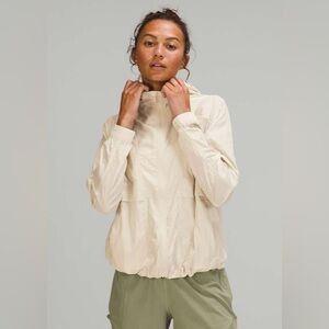 Packable Lululemon Athletica Windbreaker (Like new)